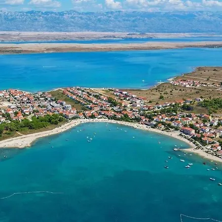 Ivana With Jacuzzi *