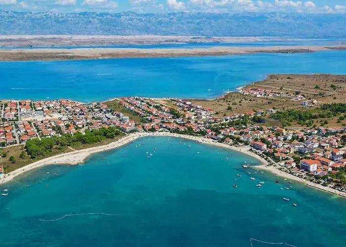 Ivana With Jacuzzi *